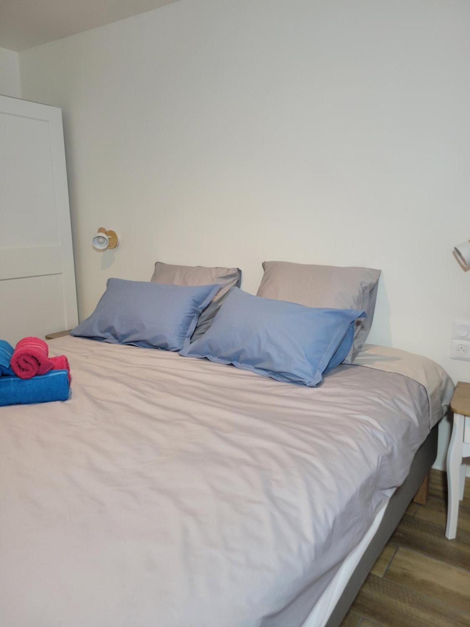 Amazing Apartment A Stone'S Throw From The City Of Lights - Paris Clichy Luaran gambar