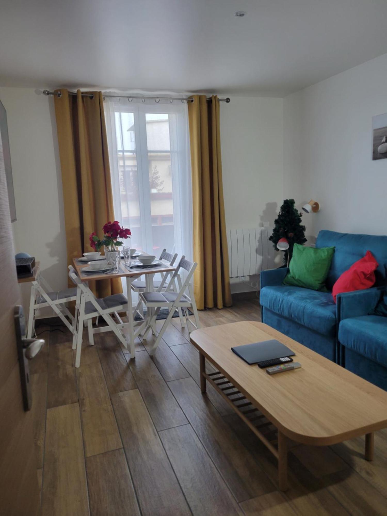 Amazing Apartment A Stone'S Throw From The City Of Lights - Paris Clichy Luaran gambar